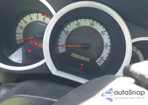 2015 Toyota Tacoma Base V6 z USA, uszkodzony, nr VIN 3TMLU4EN1FM185873